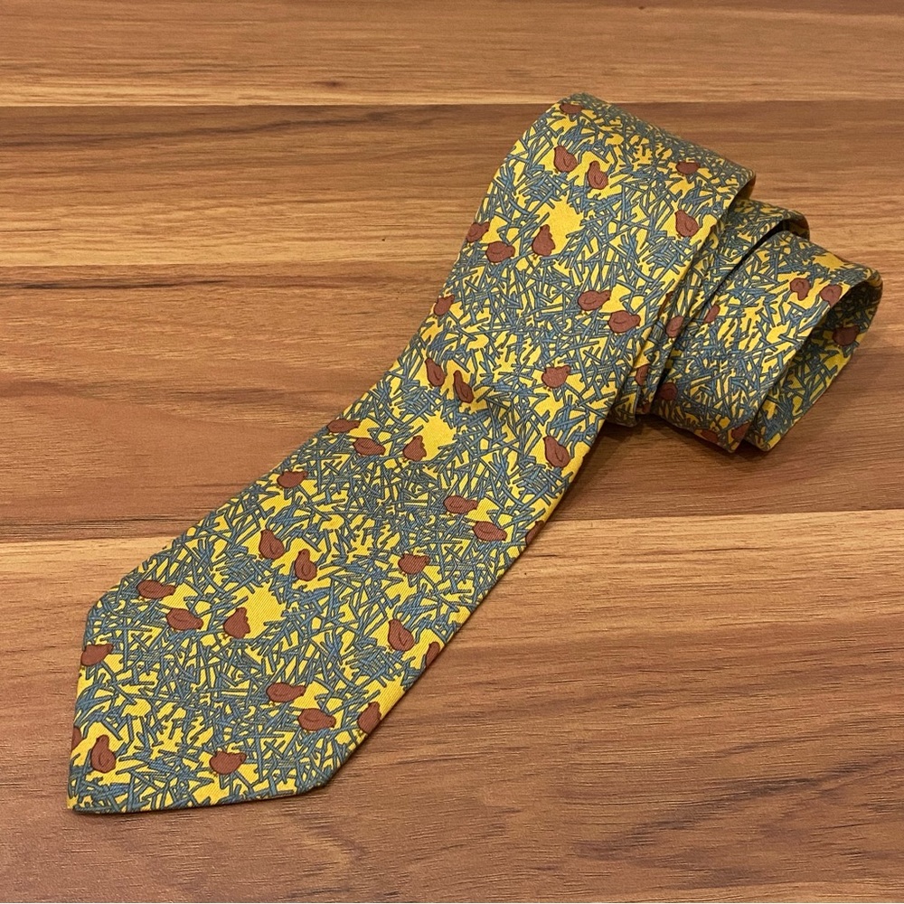 HERMÈS Paris 7364 PA Yellow Blue Quail Bird Chick Straw Print 100% Silk Necktie - Picture 5 of 15